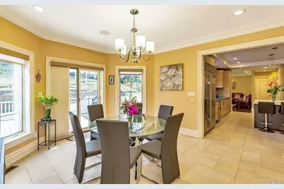 26 Spring Lane, Great Neck, NY 11024 - Photo 8