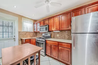 1678 Brooklyn Avenue, Brooklyn, NY 11210 - Photo 4