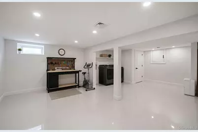 11 Gallatin Drive, Dix Hills, NY 11746 - Photo 28