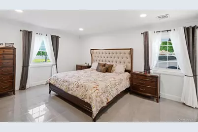 11 Gallatin Drive, Dix Hills, NY 11746 - Photo 22