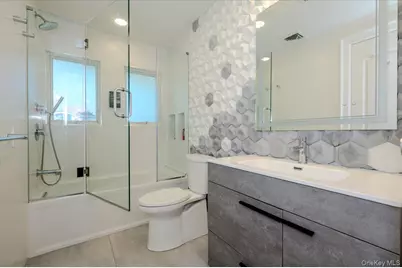 4 Poplar Court, Great Neck, NY 11024 - Photo 24