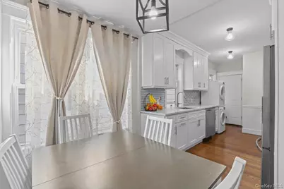 113 Hart Avenue, Yonkers, NY 10704 - Photo 4