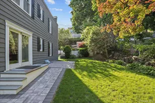 113 Hart Ave, Yonkers, NY 10704 - Photo 22
