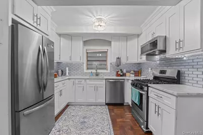113 Hart Avenue, Yonkers, NY 10704 - Photo 14