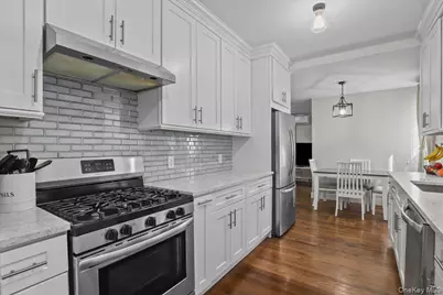 113 Hart Avenue, Yonkers, NY 10704 - Photo 6