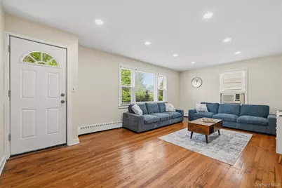 21 Hillside Avenue, Woodbourne, NY 12788 - Photo 6