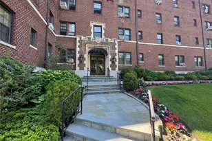 622 Pelhamdale Ave, Pelham, NY 10803 - Photo 2
