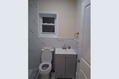 601 E 226th Street, Bronx, NY 10466 - Photo 14