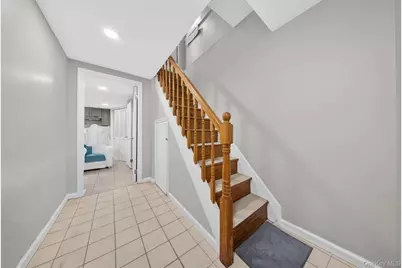 7008 165th Street, Fresh Meadows, NY 11365 - Photo 18