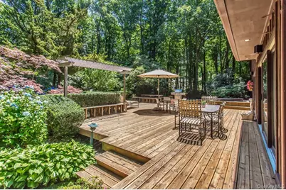 6 Cliffside Drive, Port Jefferson, NY 11777 - Photo 2
