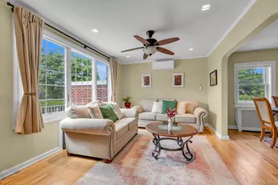 284 Whitehall Road, Garden City, NY 11530 - Photo 4