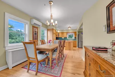 284 Whitehall Road, Garden City, NY 11530 - Photo 6