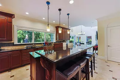 78 Swan Court, East Hills, NY 11576 - Photo 12