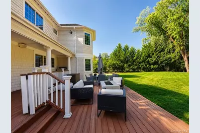 78 Swan Court, East Hills, NY 11576 - Photo 28