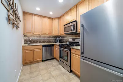 410 E Broadway #4C, Long Beach, NY 11561 - Photo 8
