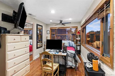 315 Wynsum Avenue, Merrick, NY 11566 - Photo 26