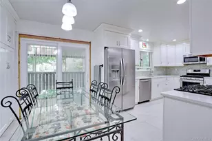 167 E Willow Tree Rd, Spring Valley, NY 10977 - Photo 10