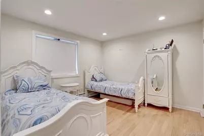 167 E Willow Tree Road, Spring Valley, NY 10977 - Photo 18