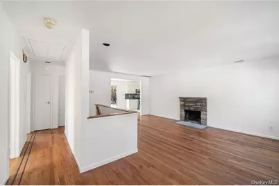 24 Elderberry Road, Syosset, NY 11791 - Photo 4