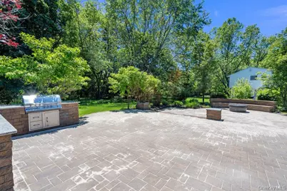 43 Bucknell Drive, Plainview, NY 11803 - Photo 36
