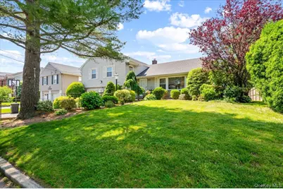 842 Fiske Street, Woodmere, NY 11598 - Photo 2
