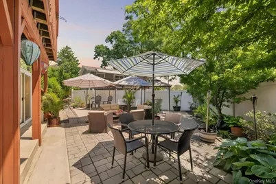 181 Emerson Avenue, North Babylon, NY 11703 - Photo 28