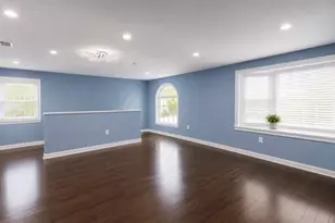 248-13 139th Ave, Rosedale, NY 11422 - Photo 4
