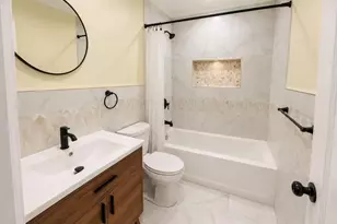 248-13 139th Ave, Rosedale, NY 11422 - Photo 8