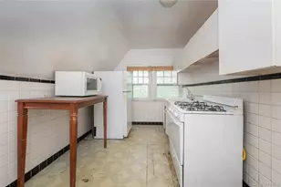 33-42 87th St, Jackson Heights, NY 11372 - Photo 12