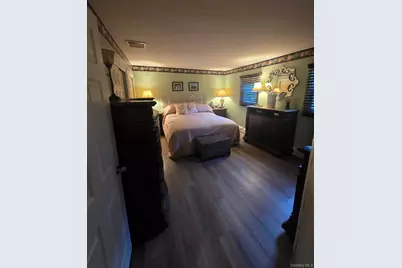 142 Riverside Avenue, Mastic Beach, NY 11951 - Photo 20