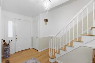 4 Waterview Ln, East Setauket, NY 11733 - Photo 8