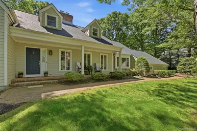 4 Waterview Lane, East Setauket, NY 11733 - Photo 2