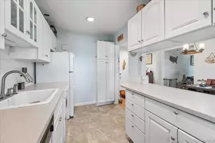 14 Manchester Rd, Eastchester, NY 10709 - Photo 8