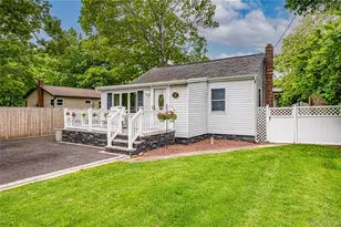 122 Church Dr, Mastic Beach, NY 11951 - Photo 2