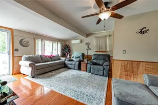 122 Church Dr, Mastic Beach, NY 11951 - Photo 4