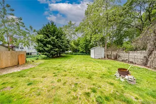 122 Church Dr, Mastic Beach, NY 11951 - Photo 22