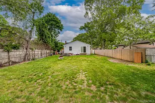 122 Church Dr, Mastic Beach, NY 11951 - Photo 26