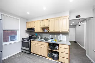 65-11 Perry Ave, Maspeth, NY 11378 - Photo 12