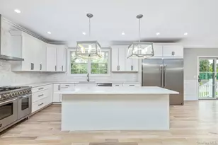 223 Town Line Rd, Commack, NY 11725 - Photo 8