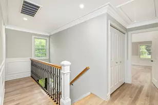 223 Town Line Rd, Commack, NY 11725 - Photo 16