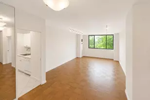 270-10 Grand Central Pkwy, Floral Park, NY 11005 - Photo 2