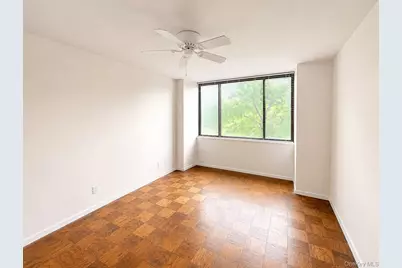 27010 Grand Central Parkway #4M, Floral Park, NY 11005 - Photo 8