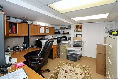 32 Randy Lane, Plainview, NY 11803 - Photo 22
