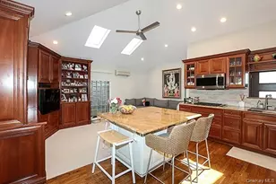 32 Randy Ln, Plainview, NY 11803 - Photo 10