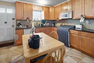 2562 Seymour Ave, Bronx, NY 10469 - Photo 14