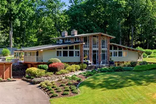 2 Fiddlers Green Dr, Lloyd Harbor, NY 11743 - Photo 4