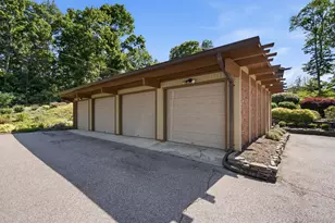 2 Fiddlers Green Dr, Lloyd Harbor, NY 11743 - Photo 36