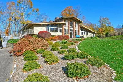 2 Fiddlers Green Drive, Lloyd Harbor, NY 11743 - Photo 1