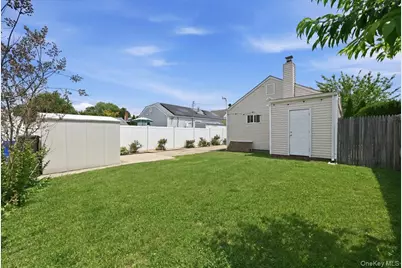 12 Annuskemunnica Road, Babylon, NY 11702 - Photo 22