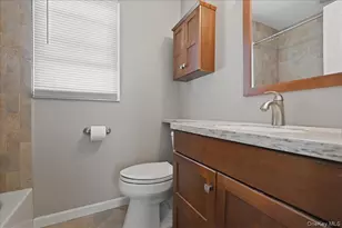12 Annuskemunnica Rd, Babylon, NY 11702 - Photo 14